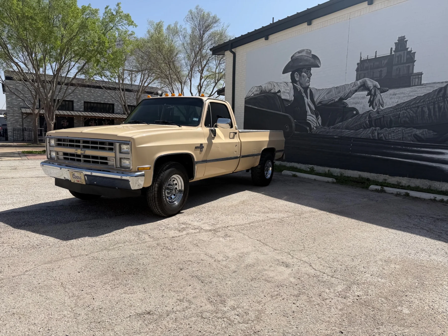 1987 Chevrolet Silverado front driver-side view