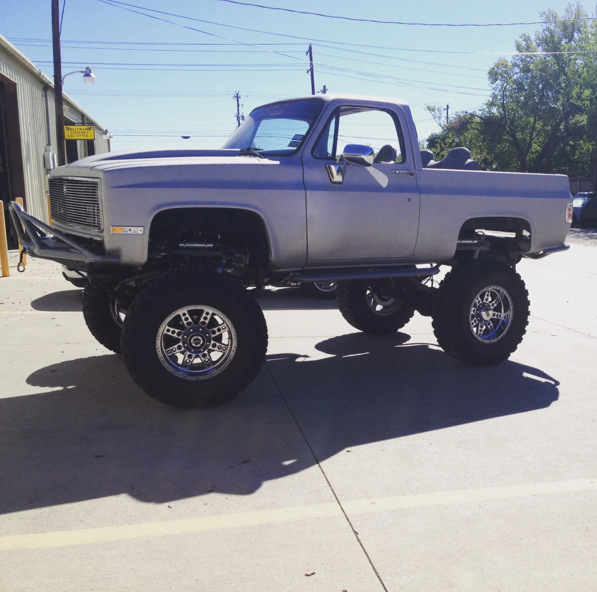 Chevrolet K5 Blazer side profile in sunlight